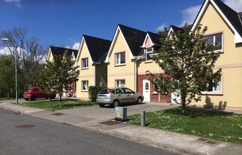 Kerry Lee Homes Tralee Exterior photo